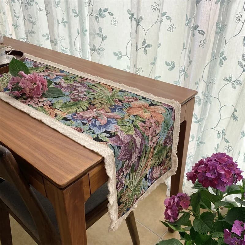 Wintage bieżnik na stół w stylu francuskich obrazów olejnych z frędzlami